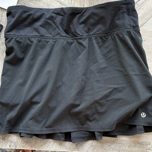 lululemon athletica Black Skirt skirt size 4